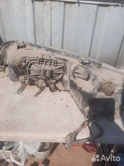 Передняя правая фара