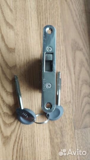 Замок для катера