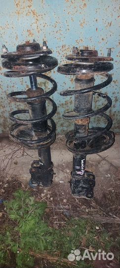 Стойки на mitsubishi lancer 9