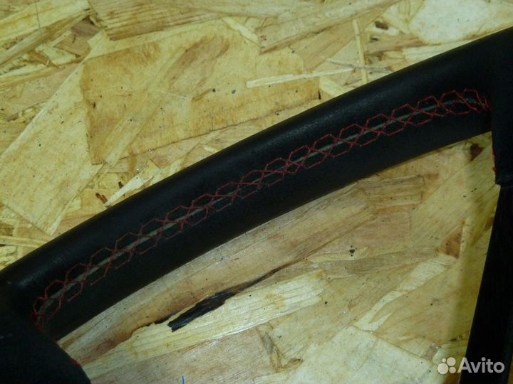 Руль momo Subaru