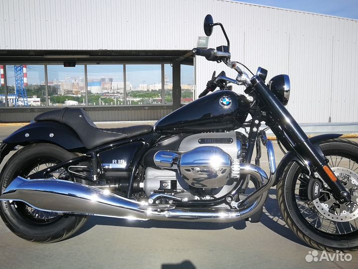 BMW R 18