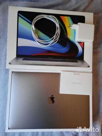 Macbook Pro 2019 i7/16Gb/512Gb 73 цикла