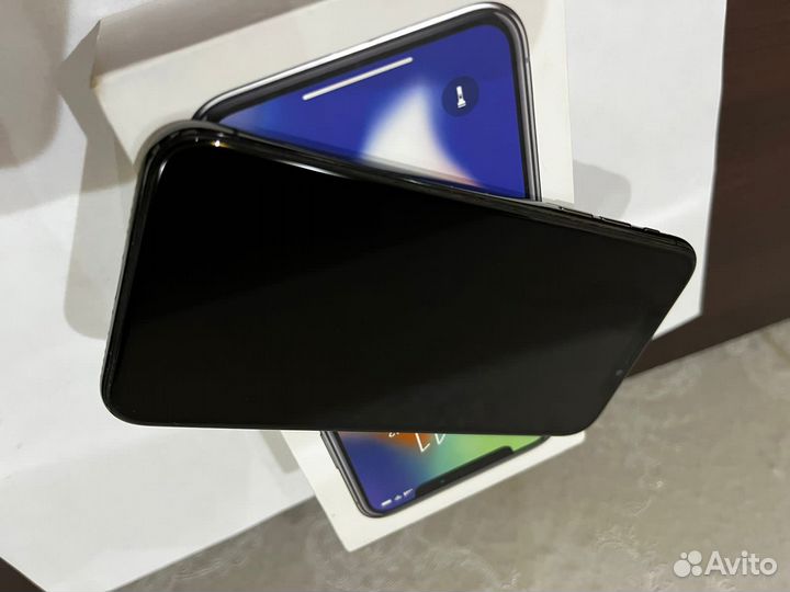 Телефон iPhone x