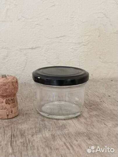 Стеклянная банка 70 мл с крышкой маленькая