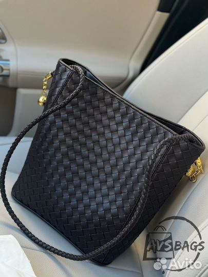 Сумка bottega ведро плетеная