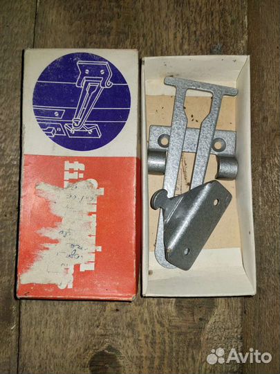 Фиксатор двери