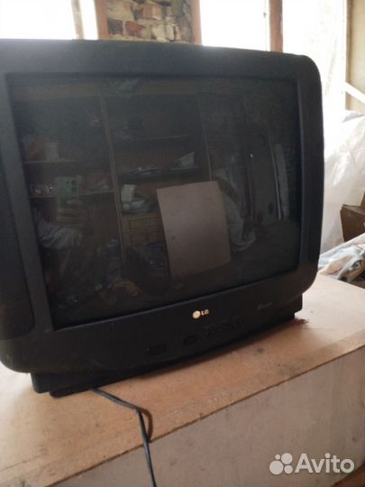 Телевизор LG б.у.CF21D60 корея