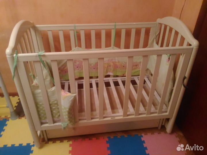 Детская кроватка + матрас