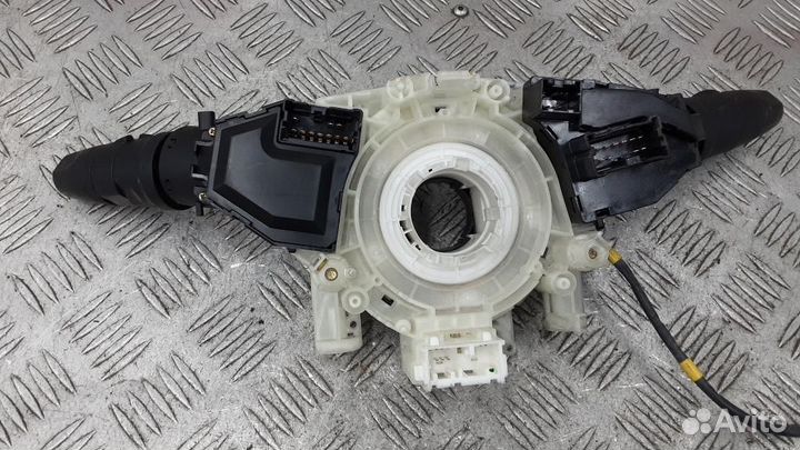 Переключатель поворотов подрулевой Nissan X-Trail