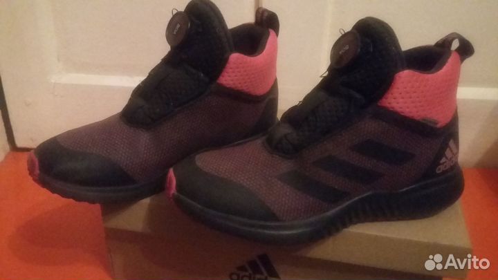 Ботинки утепленные