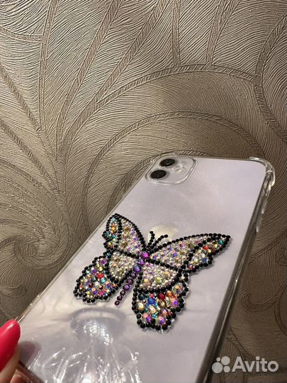 Чехол на iPhone со стразами