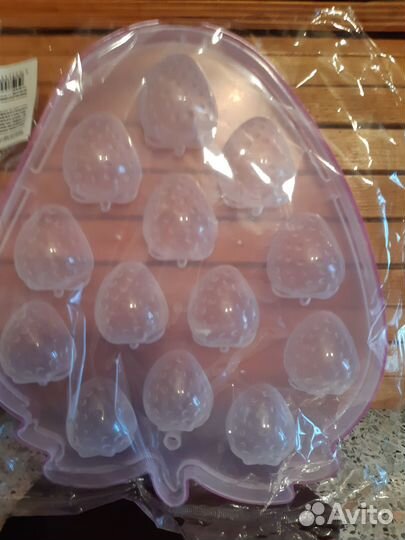 Форма для льда клубничка