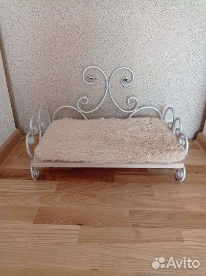 Лежанка кованая