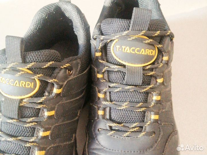 Кроссовки мужские 41 размер бу