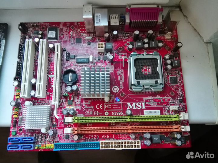 Материнская плата