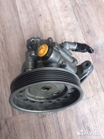 Насос гур Land Rover freelander 2