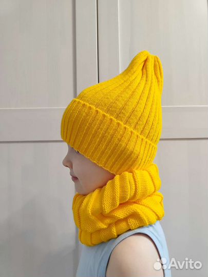 Комплект шапка и снуд новый
