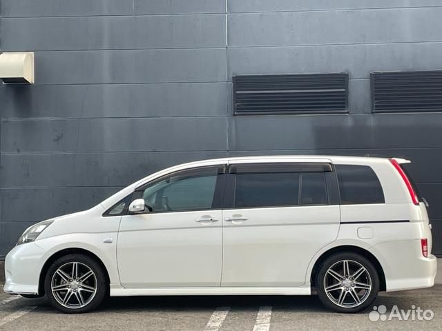 Toyota Isis 1.8 CVT, 2011, 69 000 км