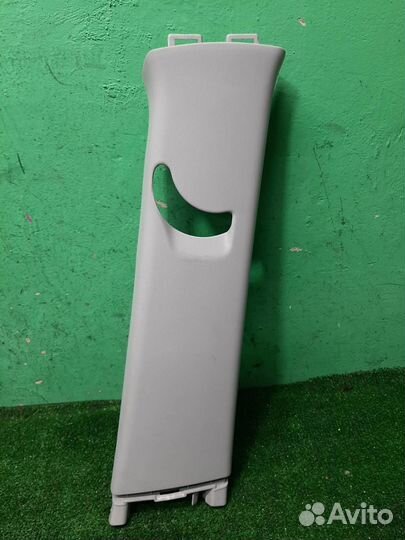 Обшивка правой стойки Toyota Aygo B10 2009