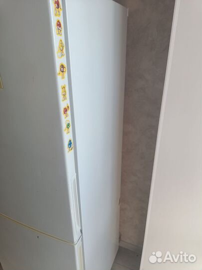 Холодильник бу LG