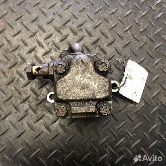 Насос гидроусилителя право на Opel Monterey A