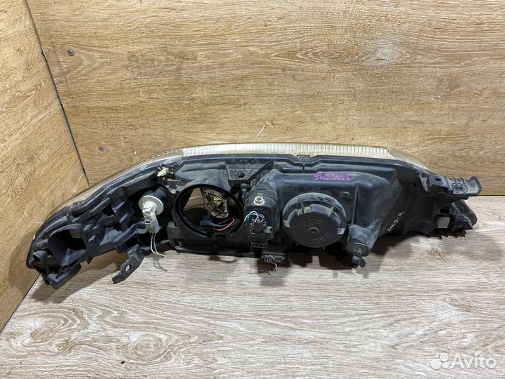 Фара передняя левая Renault Laguna 2 дорест 142345