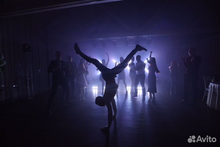 Диджей, ведущий, музыкант, саксофонист