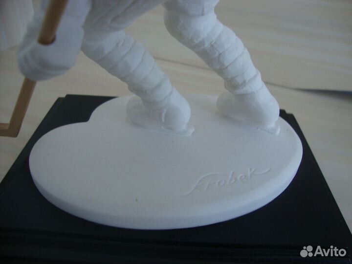 Goebel Hummel. Хоккеист. Германия Оригинал