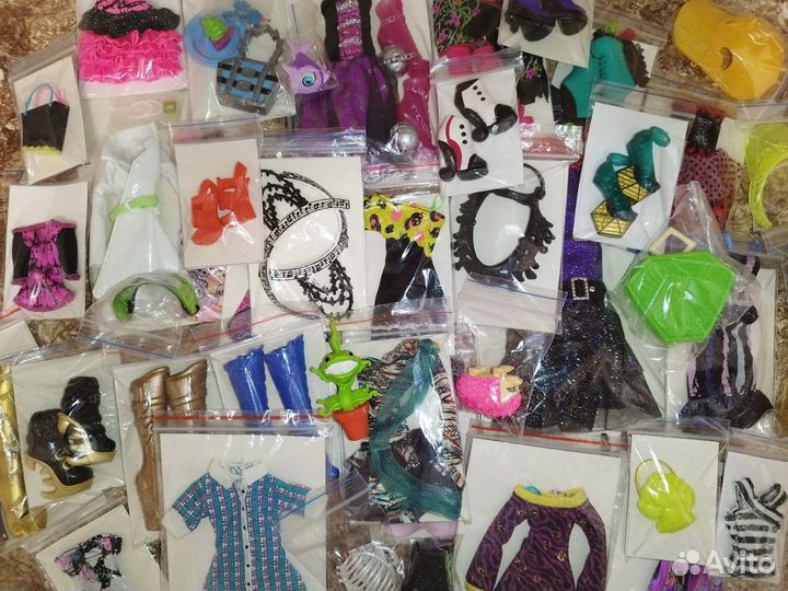 Аксессуары одежда обувь для кукол Монстер Хай эах