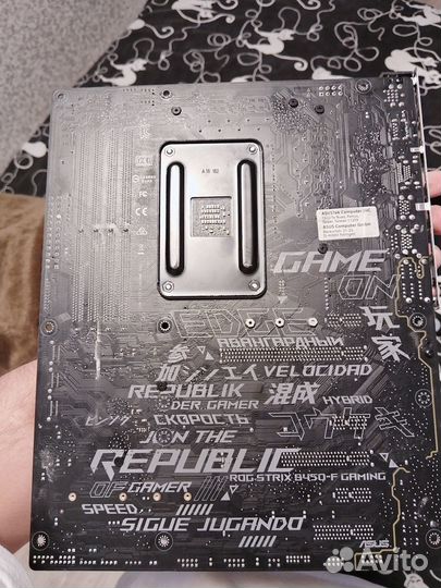 Материнская плата asus ROG strix B450-F gaming