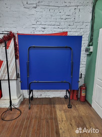 Теннисный стол