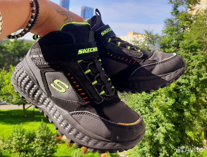 Skechers ботинки р. 33