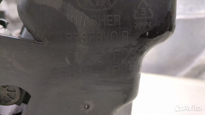 Бачок омывателя киа Sportage, 2006