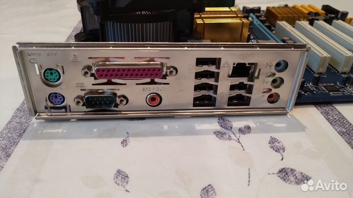 Комплект Gigabyte p43, e7400, 4gb 775 сокет