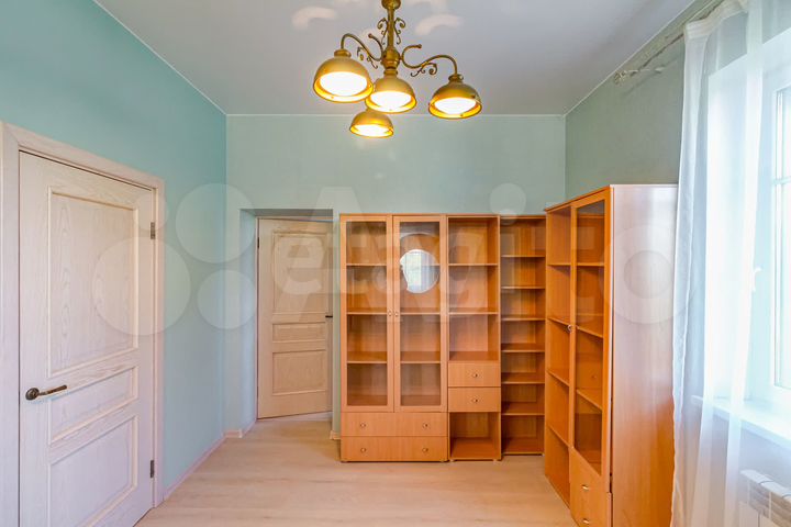 2-к. квартира, 103,4 м², 1/3 эт.