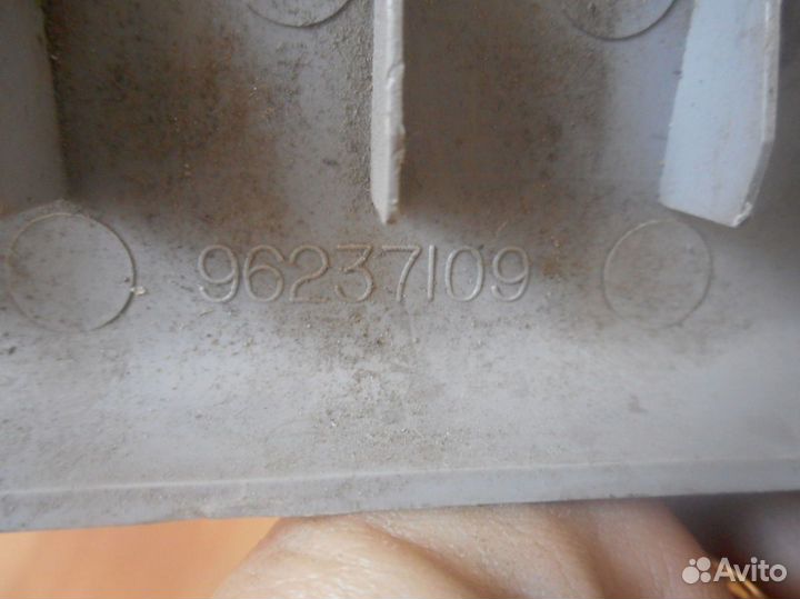 Накладка (кузов внутри) Daewoo Nubira J100 (1997-1