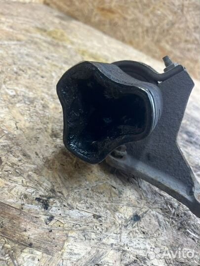 Внутренний шрус правый Ford Focus 2 2010