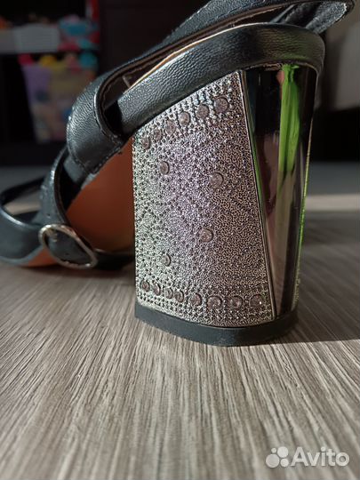 Туфли женские 37 размер