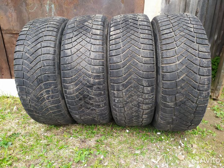 Pirelli Ice Zero 215/60 R17 S