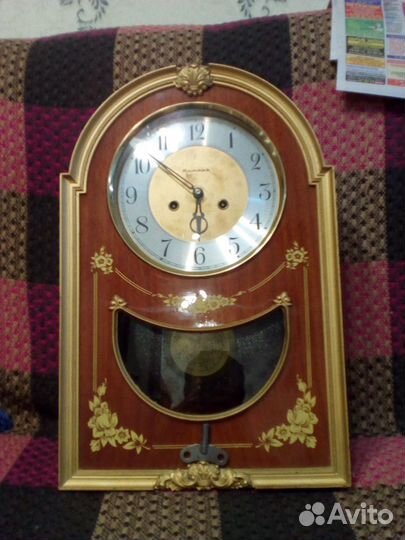 Часы Янтарь настенные