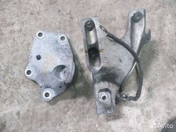 Крепление двигателя бмв n52