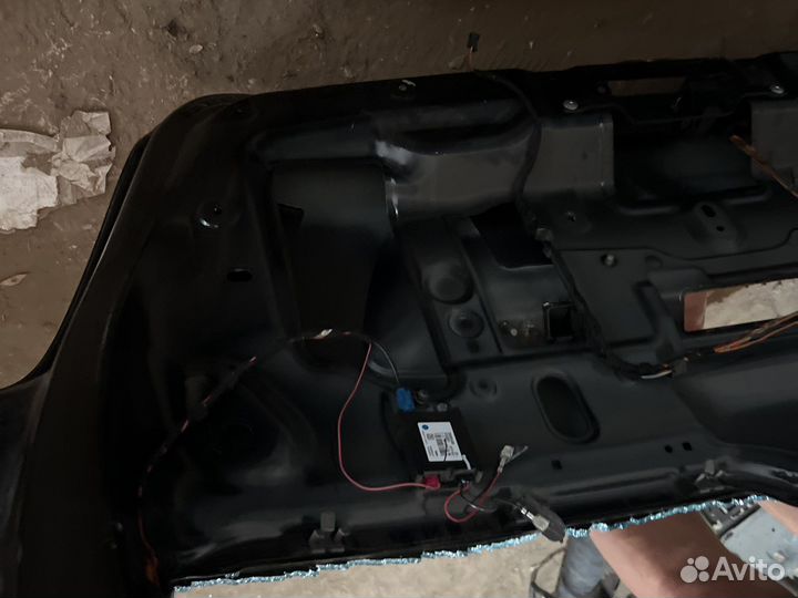 Крышка багажника mercedes ml164