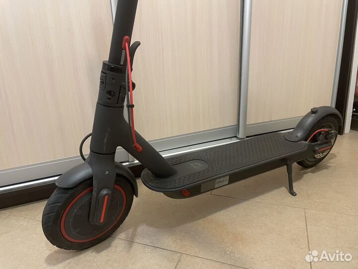 Электросамокат Xiaomi mijia M365 PRO