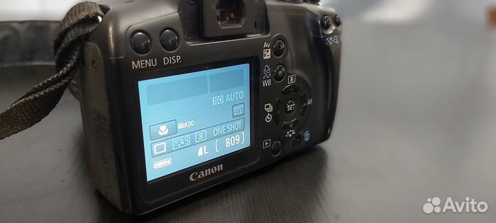 Зеркальный фотоаппарат canon 1000 D