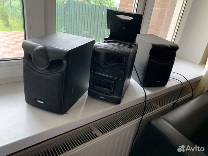 Музыкальный центр philips