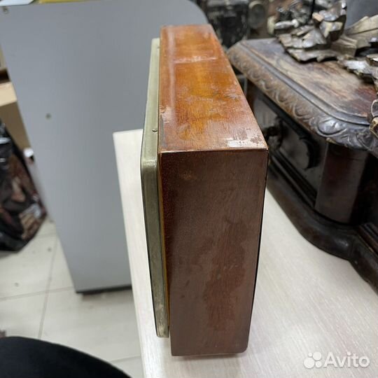 Настольные часы с барометром маяк СССР (Сзр)