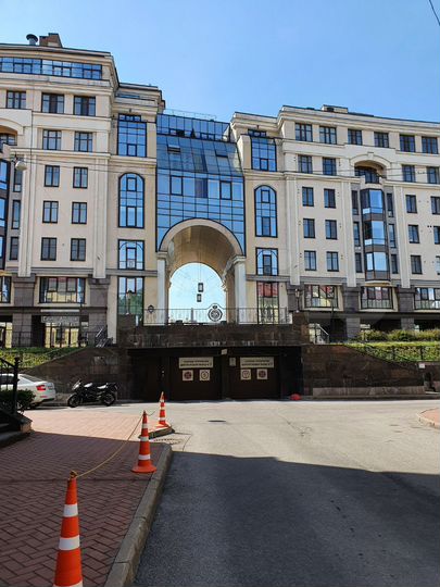 Машиноместо, 12 м²