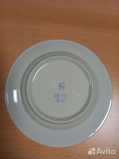 Тарелки разные