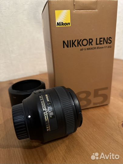 Объектив nikon 85mm f/1.8G