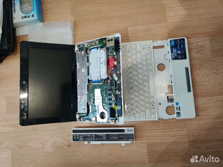 Нетбук asus eee pc seashell series 15g29L000750